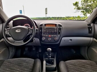 Kia Cee´d 1.4i 80kW CZ 1.Maj 67 000 km - 11