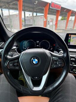 BMW 540i X-drive 250KW M-Paket CZ - 11
