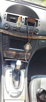 Mercedes Benz W211E270 - 11