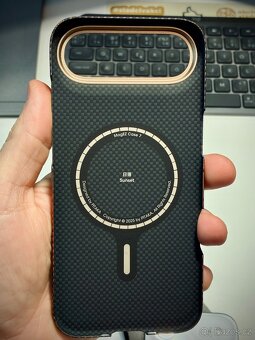 IPhone 17 Air + Pitaka - 11