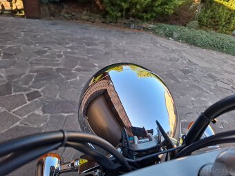 Suzuki Intruder C800 - 11