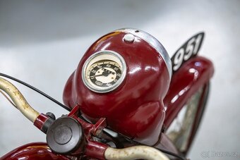 Jawa 250/11 Pérák - 11