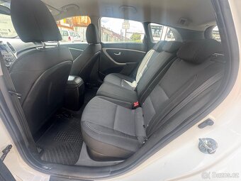 Hyundai i30, 1.6 GDI Bezin 88 KW Ojeté, 10/2016 - 11