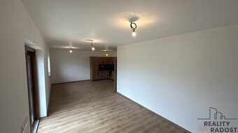 Prodej rodinného domu v obci Kravsko za 8 990 000 Kč. Cena z - 11