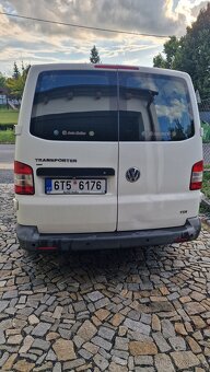 Volkswagen T5 11/2010,1968 cm3 - 11