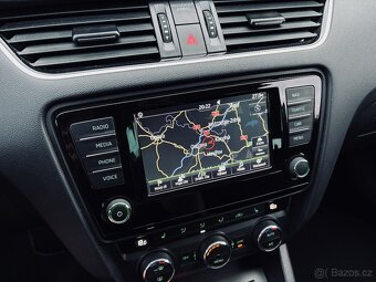 ŠKODA OCTAVIA COMBI III 2.0TDI 110KW JOY 2016, BIXENON - 11