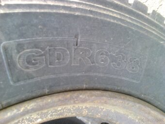 Pneu 245/70 R19.5 - Disk 19.5 - 8 šroubů - 1.250,-Kč / ks - 11