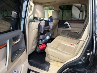 Toyota Land Cruiser 200 V8 4.5 D4D - 11