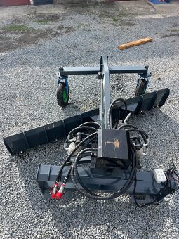 grejdr noví na smykový nakladač ovládání elektrické 12 v - 11