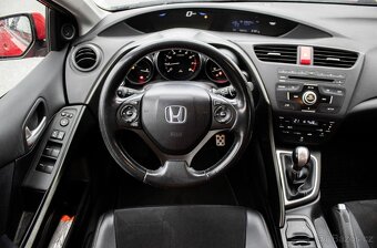 Honda Civic 73kW (2012) - 11