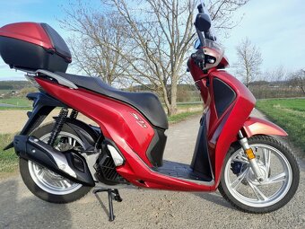 Honda SH 125i ABS - 11
