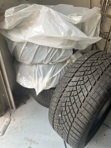 GOODYEAR zimní pneu 275/40 R21 107V TOPSTAV vzorek 7,5mm - 11