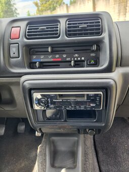 Suzuki Jimny 1,3i 4x4 KLIMA, BEZ KOROZE, PO SERVISU - 11