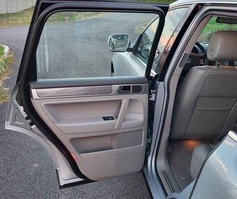 Volkswagen Touareg 3,6 V6 280PS Tiptronic 4x4 SUV - 11