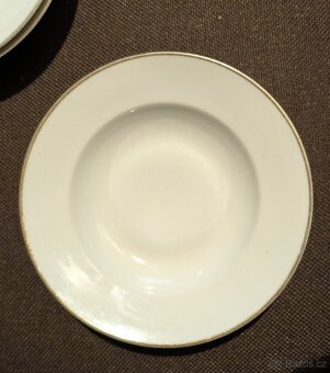 Talíře (různé) - 11