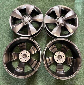 5x112 R17 originál alu disky Škoda Kodiaq - 11