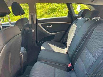 Hyundai i30 kombi diesel 1.6 crdi - 11