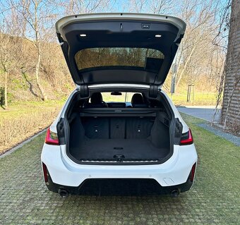 BMW 330i Touring M Sport 180kW 2023 benzín automat DPH - 11