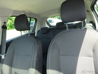 Dacia Sandero 0,9 i - 11