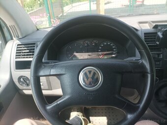 VW T5 Transporter 1,9 tdi 63 kW bus - 11