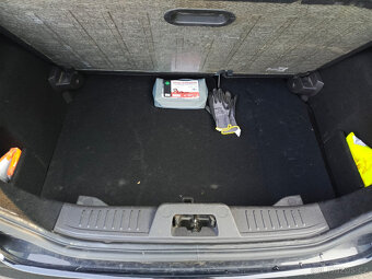 FORD FIESTA MK7 FACELIFT 2013 - 11