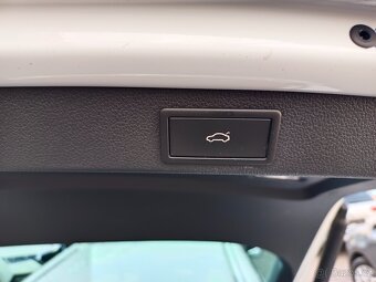 Škoda Superb 3 Combi Style 2.0TDI 110kW DSG Matrix Virtual - 11