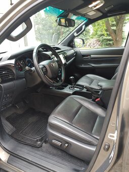 Toyota Hilux, 2.8, INVINCIBLE SPORT, DPH - 11