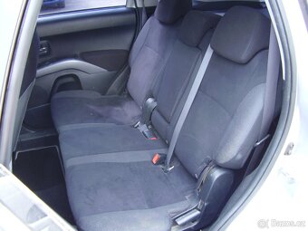 OUTLANDER 2.0 DI-D, motor VW BSY 103kw 4x4, 6 rychl., PĚKNÝ - 11