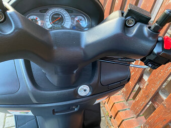 Suzuki Burgman 125 Nové v ČR - 11