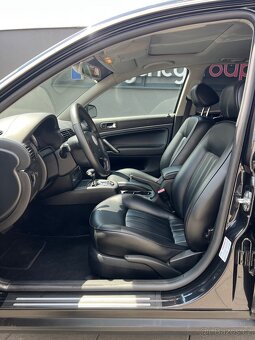 Volkswagen Passat 4.0 W8 4Motion - 11