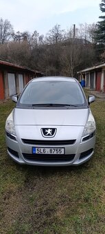 Peugeot 5008 - 11