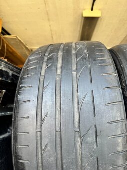 2x Bridgestone Potenza 255/35/R19 - 11