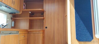 karavan hobby 460 ufe 2005/Mover /Předstan /Baterie - 11