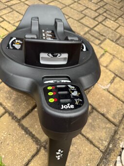 Autosedačka Joie i-Harbour signature a izofix základna - 11