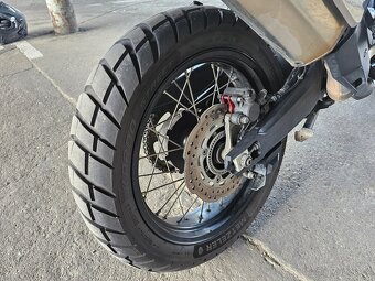 HONDA CRF 1000L AFRICA TWIN - 11