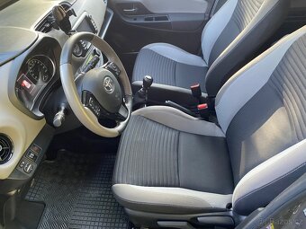 Toyota Yaris 1.5 Selection, man.převodovka, r.v 2019 - 11
