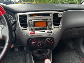 Kia Rio 1,4i 16V 71kW, 56969 km, 1 majitel nové ČR - 11