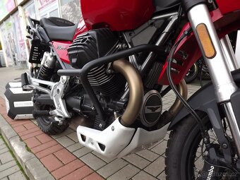 Moto Guzzi V85 TT - 11