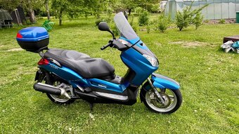 Yamaha X-MAX 125 - 11