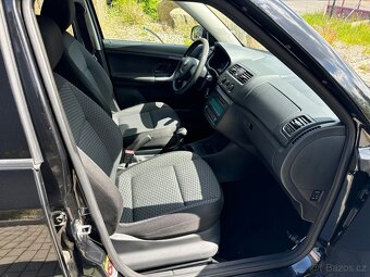 Škoda Fabia II 1.2 TSI / 63kW / 2011 /  KLIMA / DVĚ SADY KOL - 11