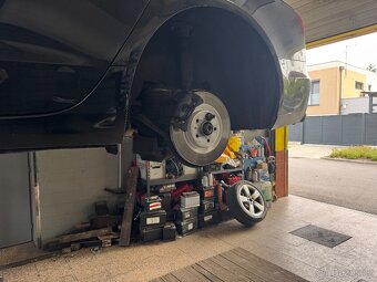 Audi A6 3l 180kw automat - 11