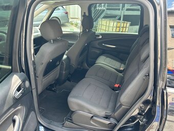 Ford Galaxy 2.0 TDCi 103kW 7 míst - 11