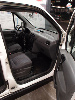 Ford Tourneo Connect 1.8 TDCi 230L /Tažný/ 8 Sedadel / Klima - 11