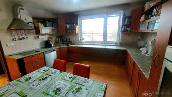 Prodej rodinného domu 150 m2, pozemek 640 m2 - 11