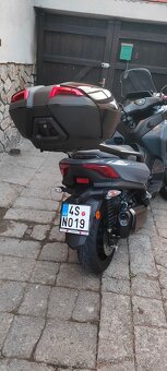 Yamaha Tricity 300 - 11