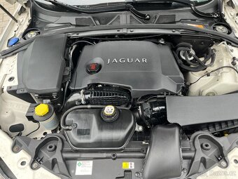 Jaguar XF S 3.0 TDV6 202 kW - 11