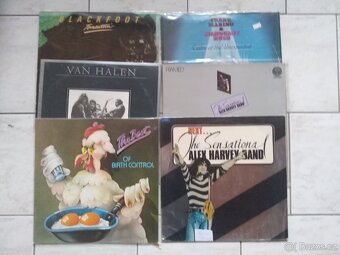 Prodám retro hudební skříň, gramofony a LP desky. - 11