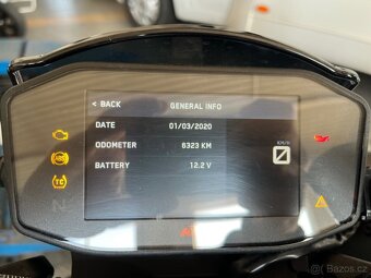 KTM 890 Duke R 2022 - 11