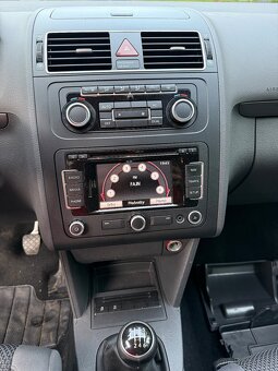 VW Touran 1.2TSI 77kw 2011 nove rozvody+STK - 11