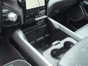 Dodge RAM 3.0diesel 194kw 2023 22tkm Laramie DPH - 11
